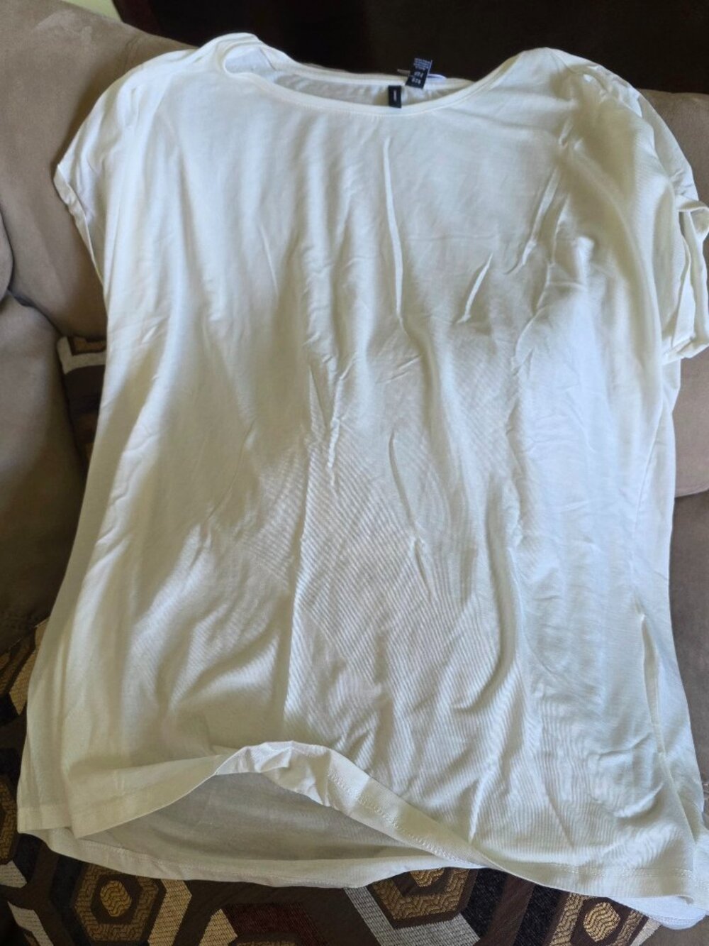 Vero Moda off white tee, sz XL.